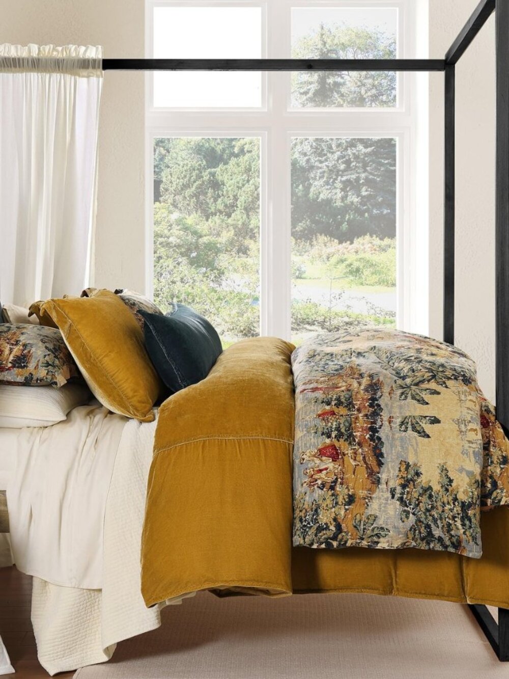 HiEnd Accents Provence Washed Linen 3 Piece King Victorian Duvet Cover Set